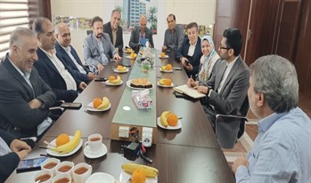 بازدید رئیس پارک علم و فناوری دانشگاه تهران از مرکز نوآوری کیش