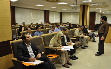برگزاری کارگاه آموزشی "اصول گزارش نویسی" در جزیره کیش