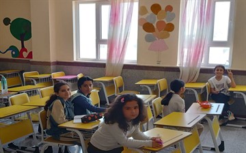 برپایی کلاس‌های زبان در پایگاه پدافند هوایی کیش توسط مؤسسه علوم و فنون